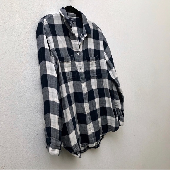 Madewell navy blue buffalo check button down shirt - Picture 4 of 5